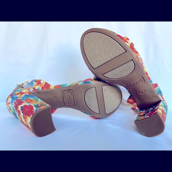 Circus by Sam Edelman chunky heel multi-colored Annette heels. - Picture 4 of 4